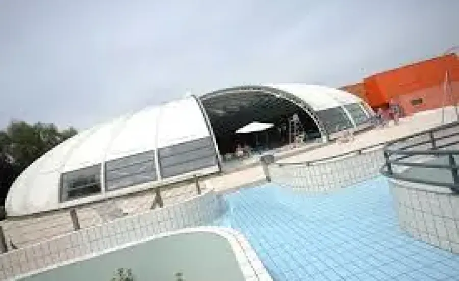 Piscine Des Ardriers