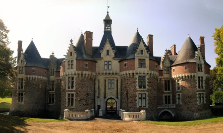 Château de Bonnétable, vu depuis l’extérieur