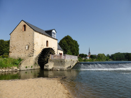 Le moulin Cyprien à Fillé-sur-Sarthe en été