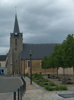 L’église Saint-Aubin à Sargé-lès-le-Mans