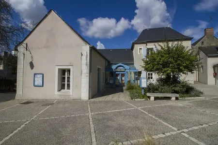 Mairie de Beaumont-sur-Dême