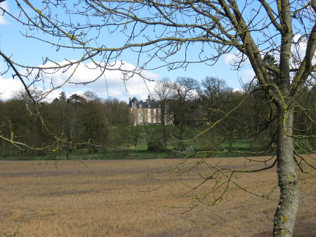 Vue extérieure du château privé de Cogners