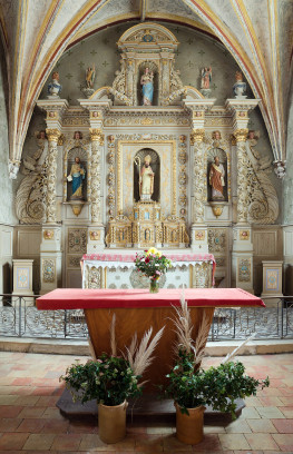 Retable dans l’église Saint-Martin de Courgenard