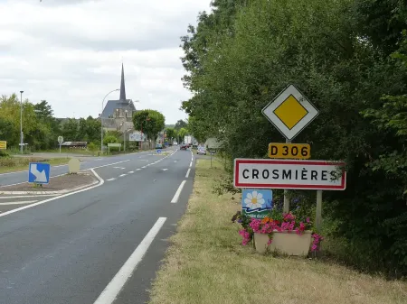 Entrée du bourg de Crosmières