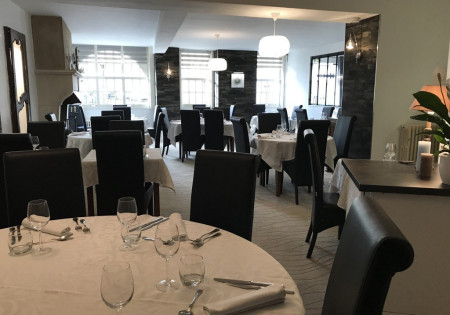 Salle — Cheval blanc