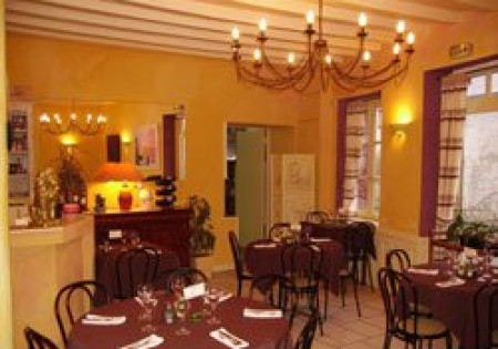 RES877000262_5 — salle de restaurant
