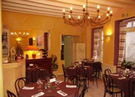 RES877000262_5 — salle de restaurant