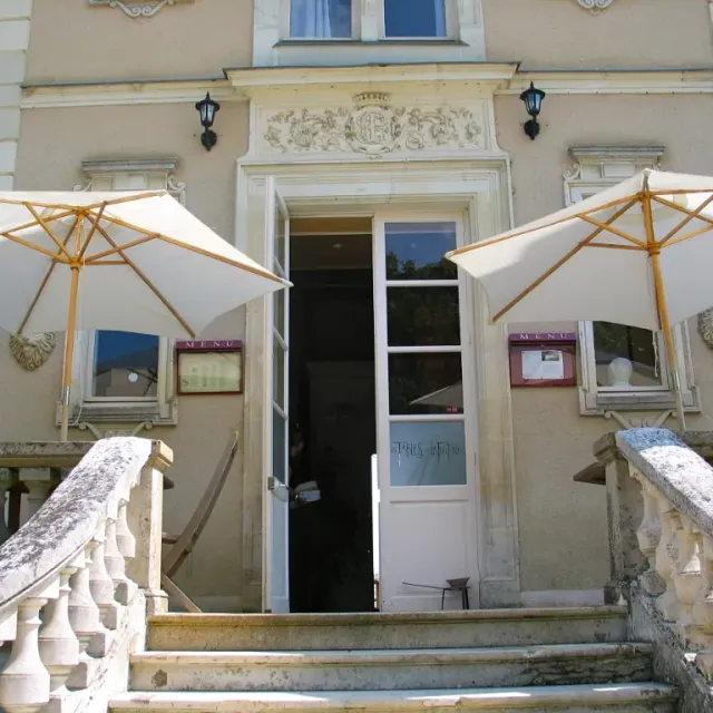 Restaurant Les Tables De La Fontaine