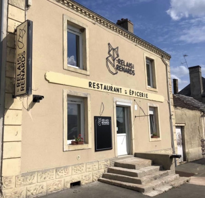 Restaurant Le Relais des Renards - Piacé - extérieur — © Claire Brilliet