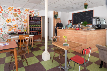 Chez PataPom - Fresnay-sur-Sarthe - salle — © Serge RIOU 2025