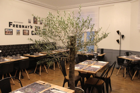 Fresnay's Café - Fresnay-sur-Sarthe - côté restaurant — © Fresnay's Café