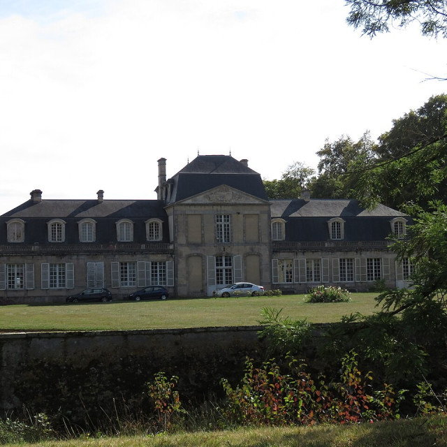 Chateau De Montigny