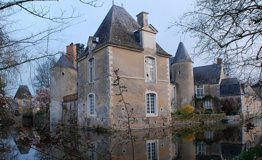 manoir de Venevelles — Photo : Sropi — CC BY-SA 3.0 — https://commons.wikimedia.org/wiki/File:Venevelles_copie.jpg