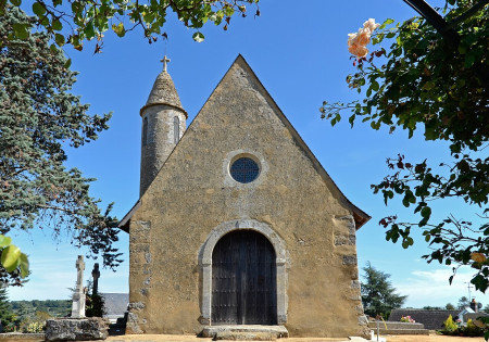 Chapelle Notre-Dame-de-la-Pitié et Lanterne des Morts