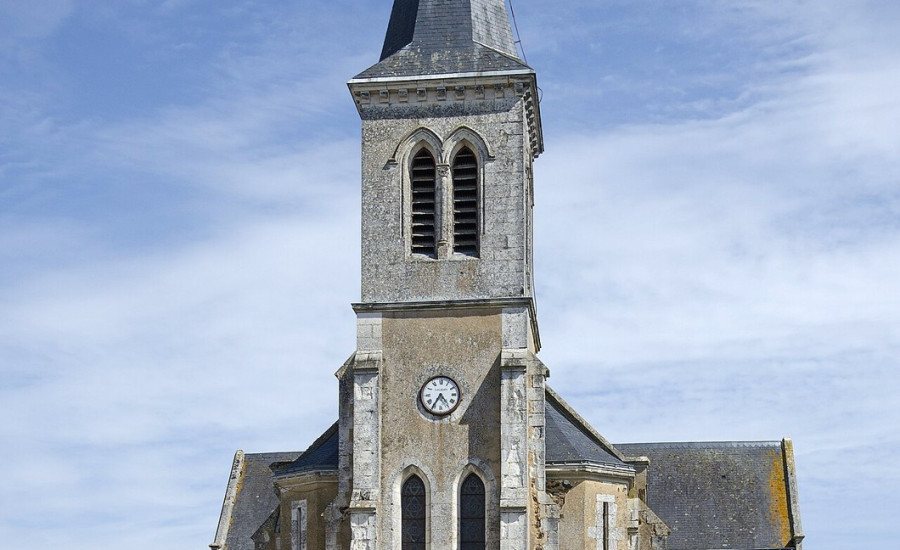 église Notre-Dame-de-la-Visitation de La Quinte — Photo : Selbymay — CC BY-SA 3.0 — https://commons.wikimedia.org/wiki/File:La_Quinte_-_Eglise_01.JPG