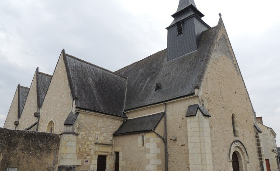 église Saint-Pierre-et-Saint-Paul de Ruillé-sur-Loir — Photo : Grefeuille — CC BY-SA 4.0 — https://commons.wikimedia.org/wiki/File:Ruill%C3%A9-sur-Loir_(72)_%C3%89glise_Saint-Pierre_et_Saint-Paul.jpg