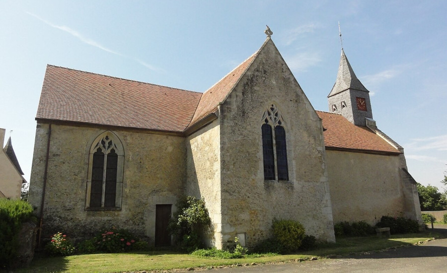 église Saint-Martin de Thoigné — Photo : Havang(nl) — CC0 — https://commons.wikimedia.org/wiki/File:Thoign%C3%A9_(Sarthe)_%C3%A9glise_(02).jpg