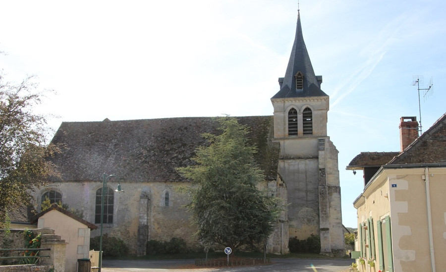 église Saint-Pierre-et-Saint-Paul de Moncé-en-Saosnois — Photo : Pradigue — CC BY-SA 4.0 — https://commons.wikimedia.org/wiki/File:%C3%89glise_Saint-Pierre_Saint-Paul_de_Monc%C3%A9-en-Saosnois_4_-_wiki_takes_le_Saosnois.jpg