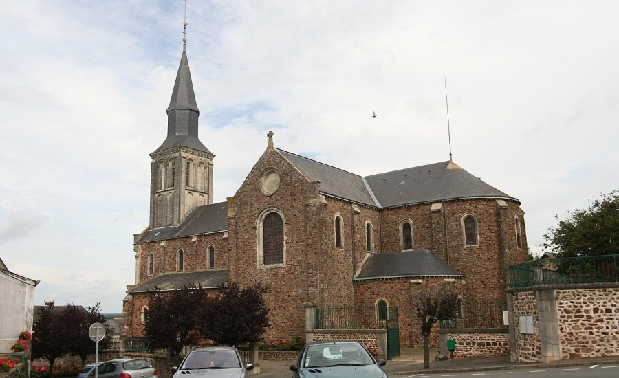 église Saint-Denis de Saint-Denis-d'Orques — Photo : Pymouss — CC BY-SA 3.0 — https://commons.wikimedia.org/wiki/File:Saint-Denis-d%27Orques_-_%C3%A9glise_03.JPG