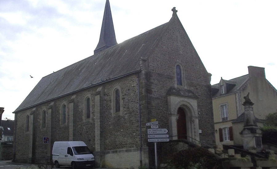 église Sainte-Sabine de Sainte-Sabine-sur-Longève — Photo : Stephvvv — CC BY-SA 3.0 — https://commons.wikimedia.org/wiki/File:Ste_Sabine_sur_Long%C3%A8ve.jpg
