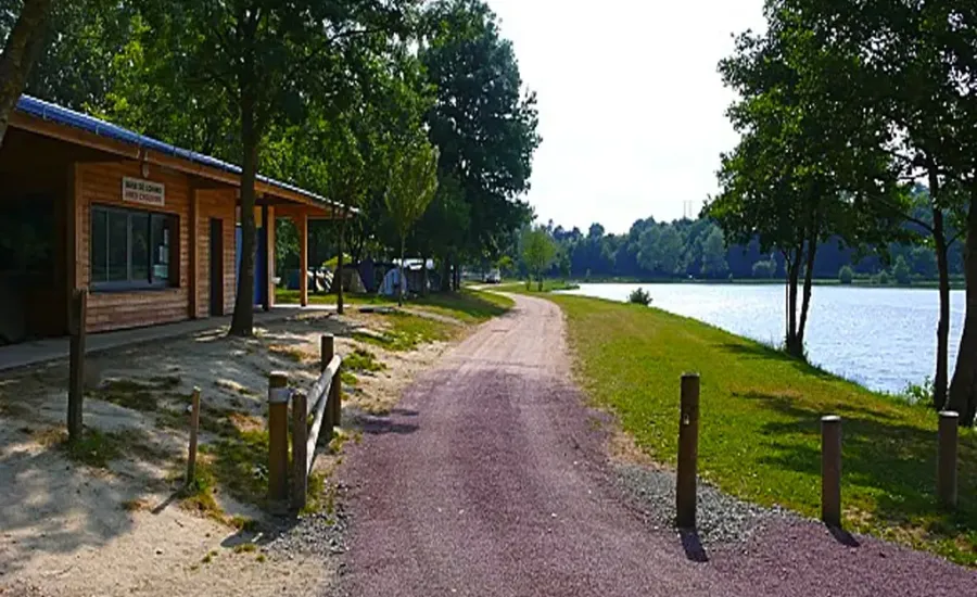 Base de Loisirs - Brûlon
