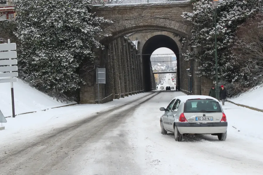 Le Mans sous la neige