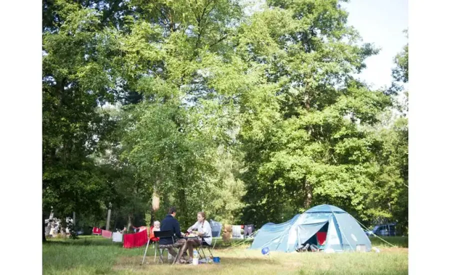 CAMPING INDIGO LES MOLIERES