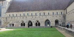 abbaye-de-l-epau.jpg